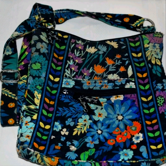 Vera Bradley Handbags - Vera Bradley Crossbody Bag